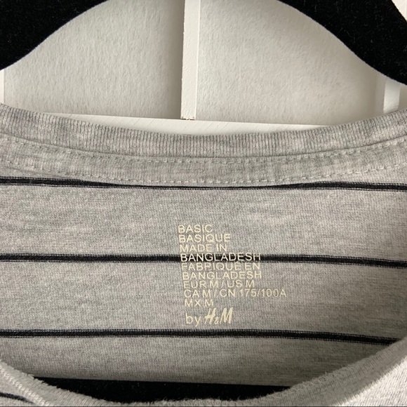 H&M gray and black striped crew neck t-shirt - Picture 3 of 3